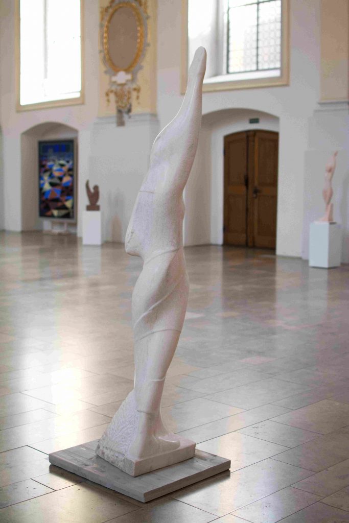 Steinskulptur aus portugiesischem Marmor